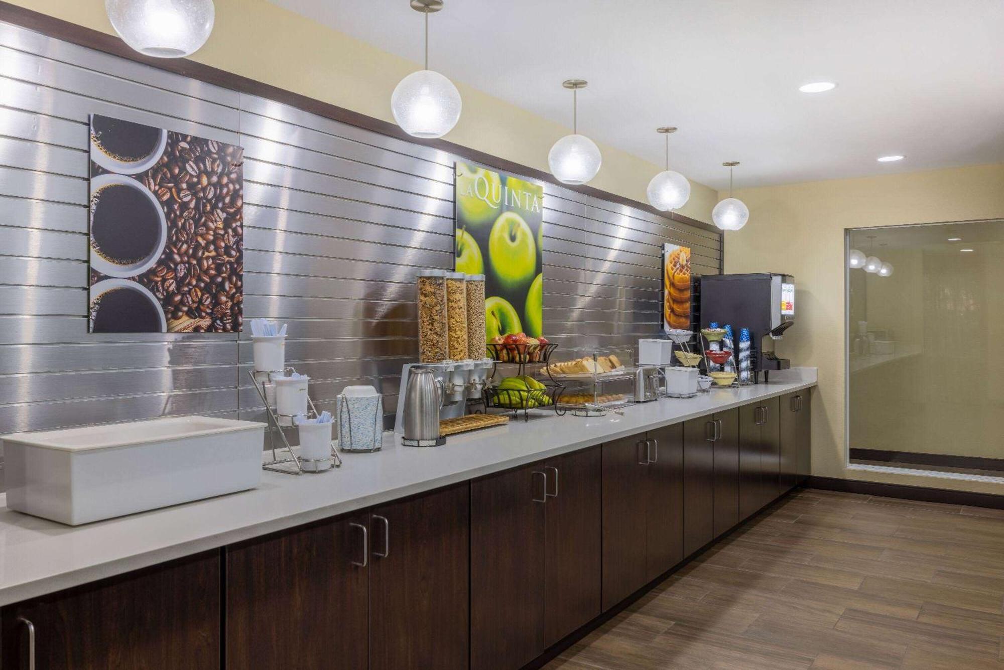 La Quinta By Wyndham Artesia Otel Dış mekan fotoğraf