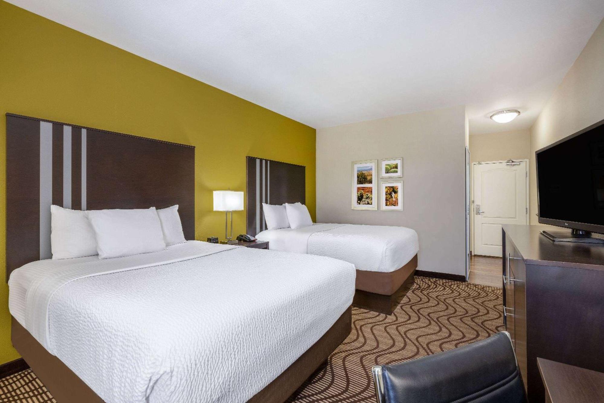 La Quinta By Wyndham Artesia Otel Dış mekan fotoğraf