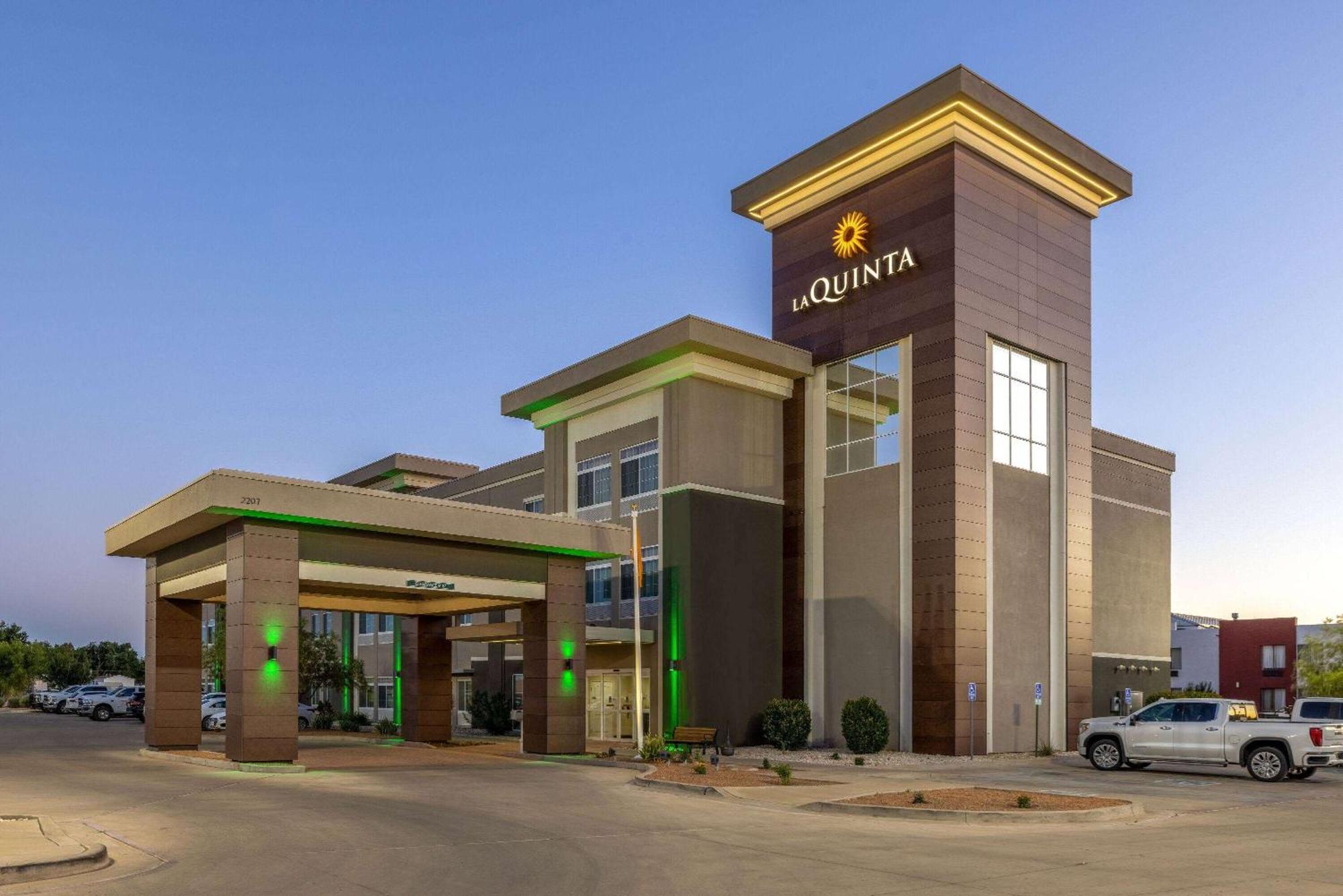 La Quinta By Wyndham Artesia Otel Dış mekan fotoğraf