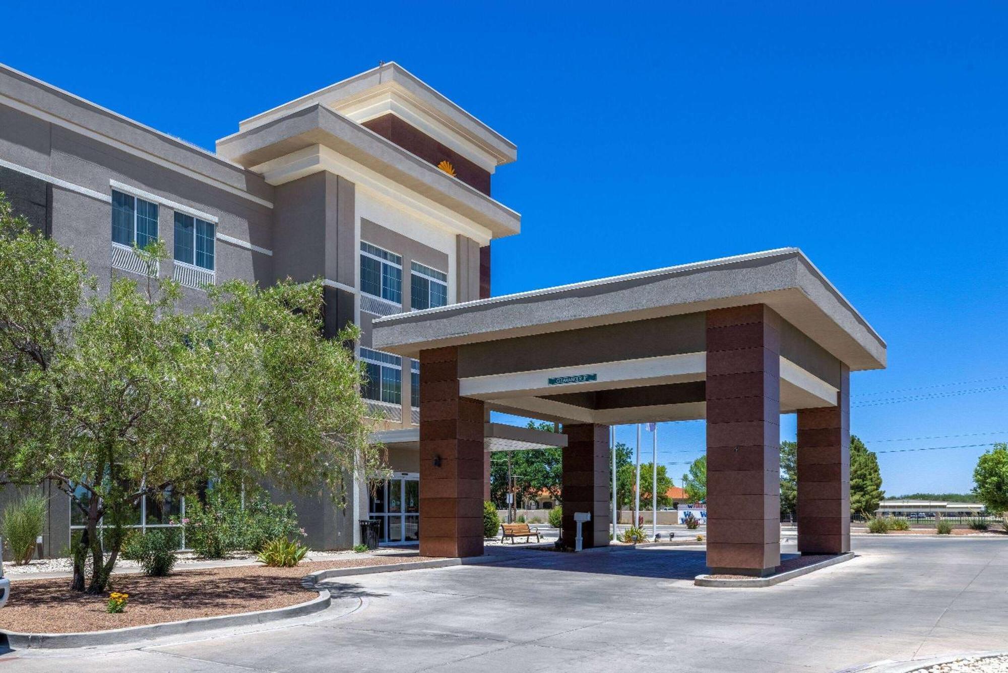La Quinta By Wyndham Artesia Otel Dış mekan fotoğraf